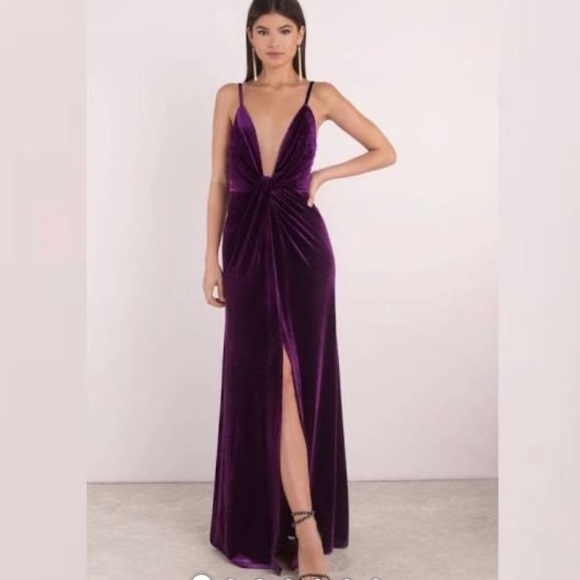 Tobi Dresses & Skirts - Tobi Layla Plum Velvet Slit Dress